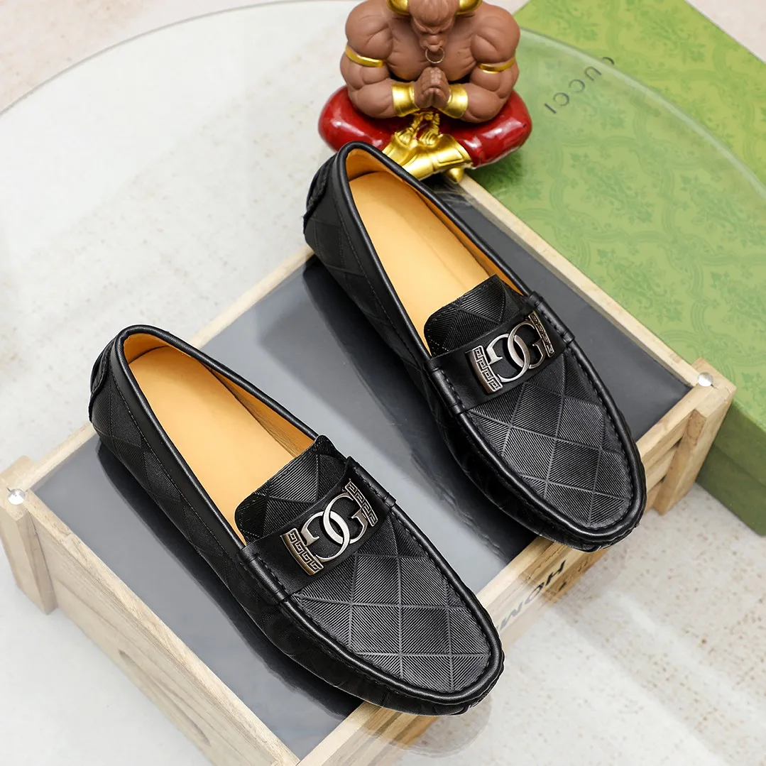 Men's shoes💰360💰🕷🕷️【 GUCCI 】Gucci's best-selling trendy men's casual slip-on shoes 🇨🇳Official website original 1:1 mold 💯Original quality, fine workmanship ☘Fashionable and versatile, perfect shape, comfortable on the feet 🍓Trendy men's recommended model, imported cowhide on the top layer 🎋High-quality pigskin lining, rubber wear-resistant and non-slip outsole, high-end atmosphere, worth owning 🍉Optional 38-44